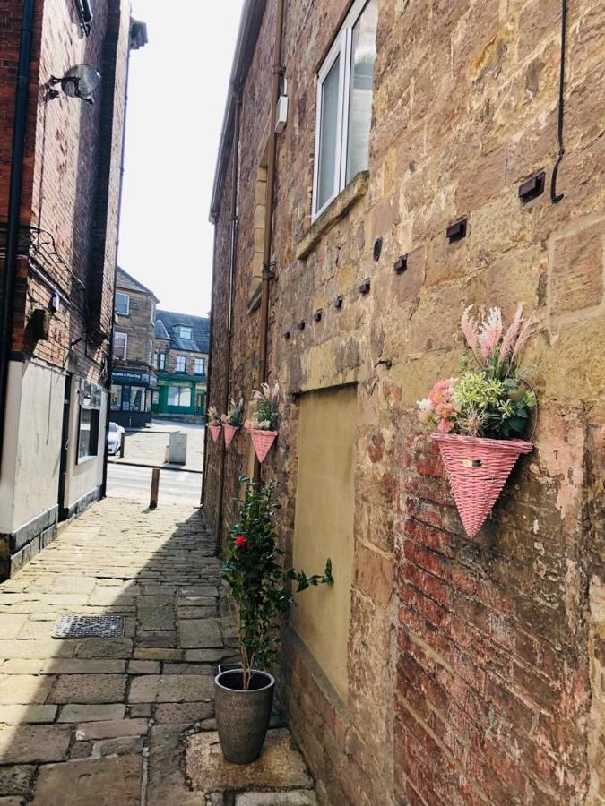 Courtyard Holiday Apartments Belper Exterior photo