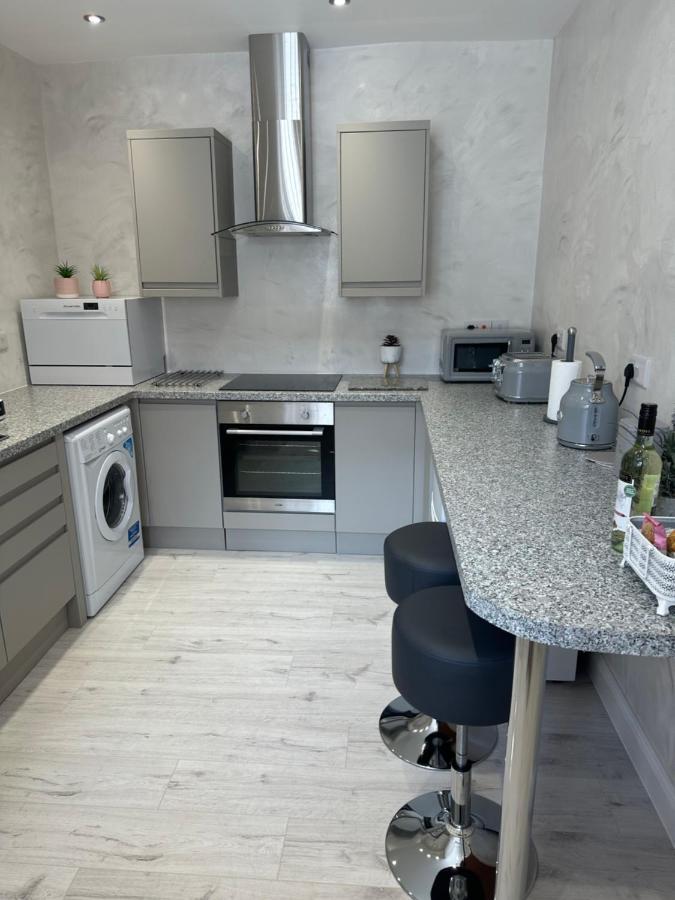 Courtyard Holiday Apartments Belper Exterior photo
